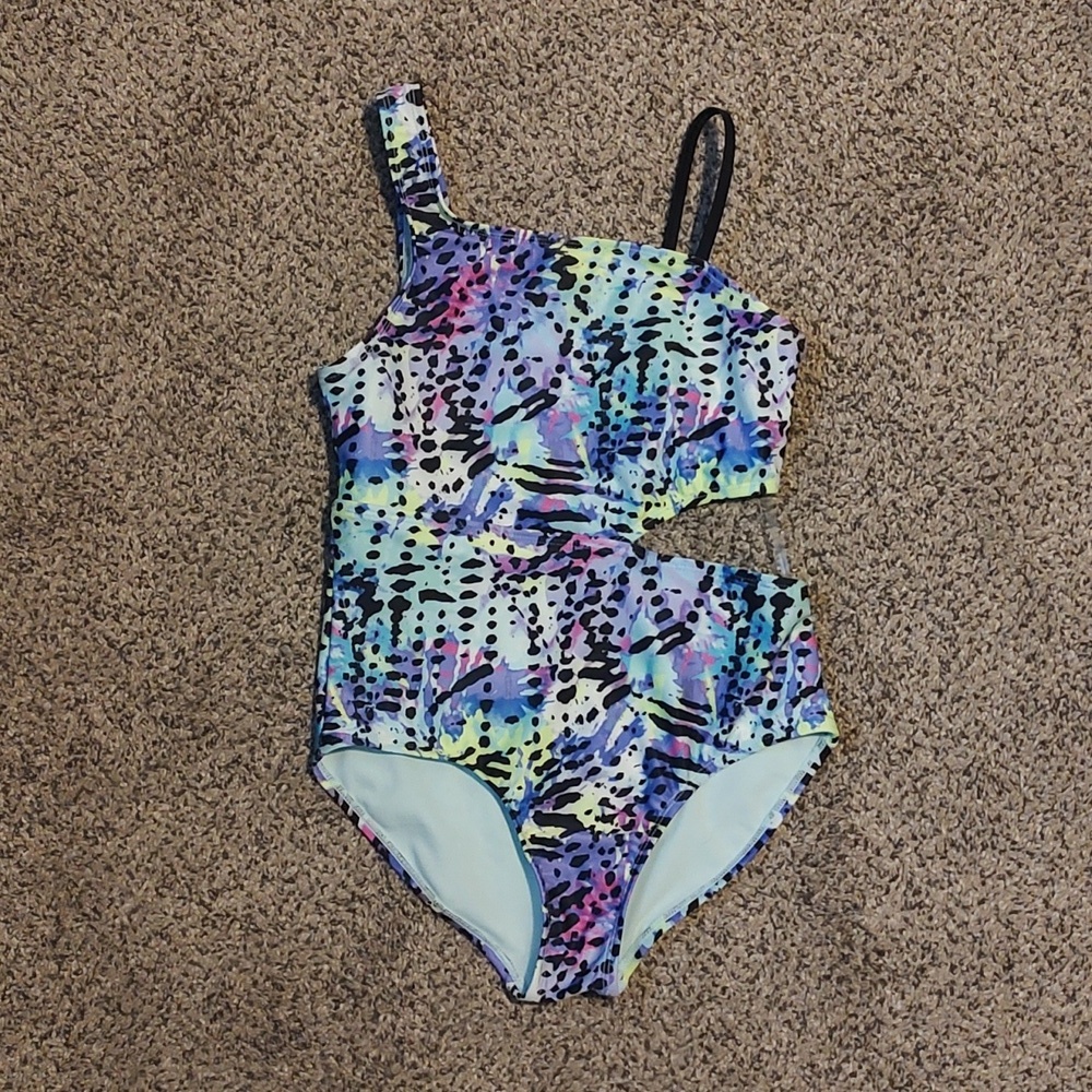 Girl One Piece Bathing Suit